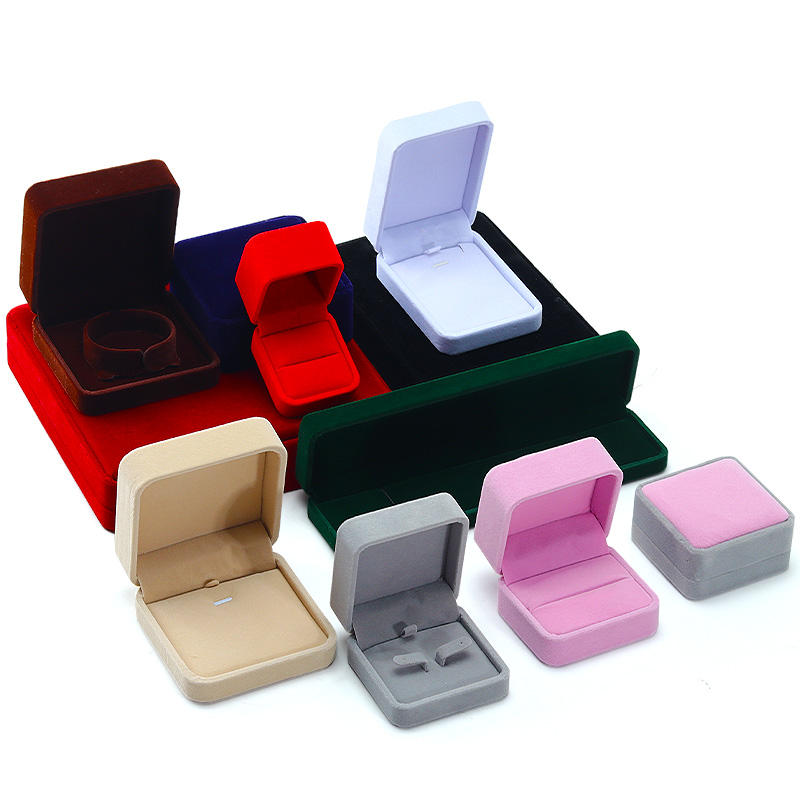 Holidaypacfactory personalized chocolate bonbon box with magnetic closure wholesale