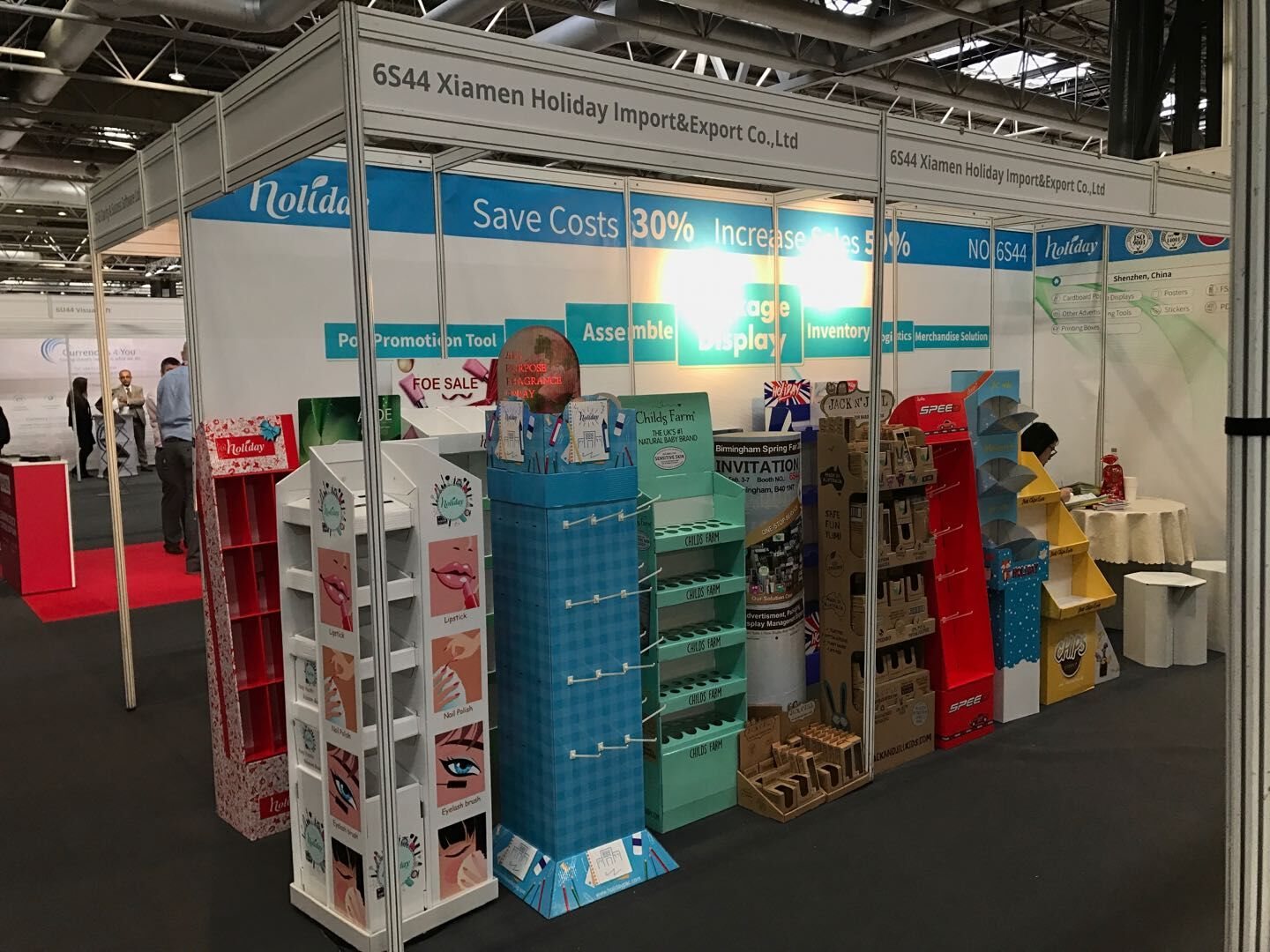 Holidaypacfactory holidaypac factory Australia food display stand case study floor display stand