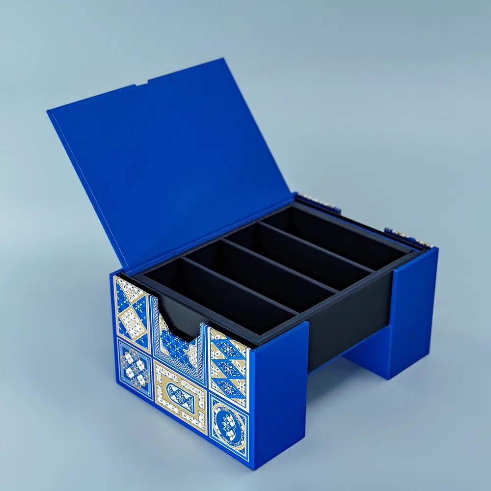Holidaypacfactory navy blue arabic style chocolate gift box packaging display presentation