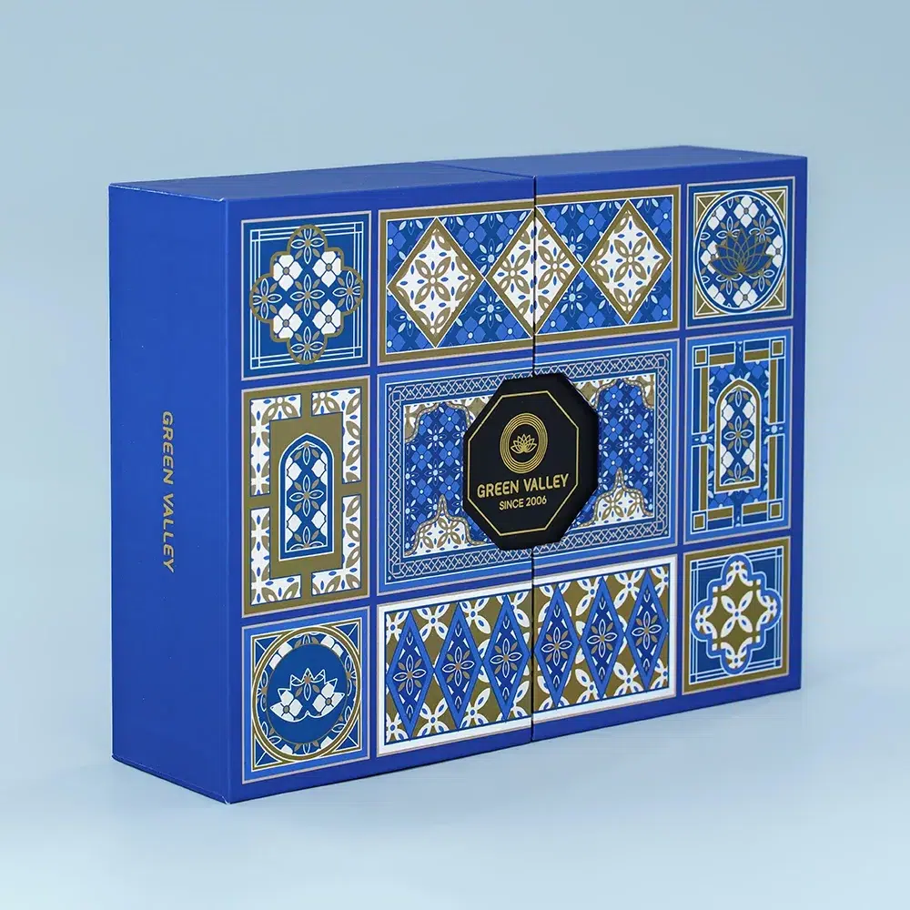 Holidaypacfactory navy blue arabic style chocolate gift box packaging material and surface detail