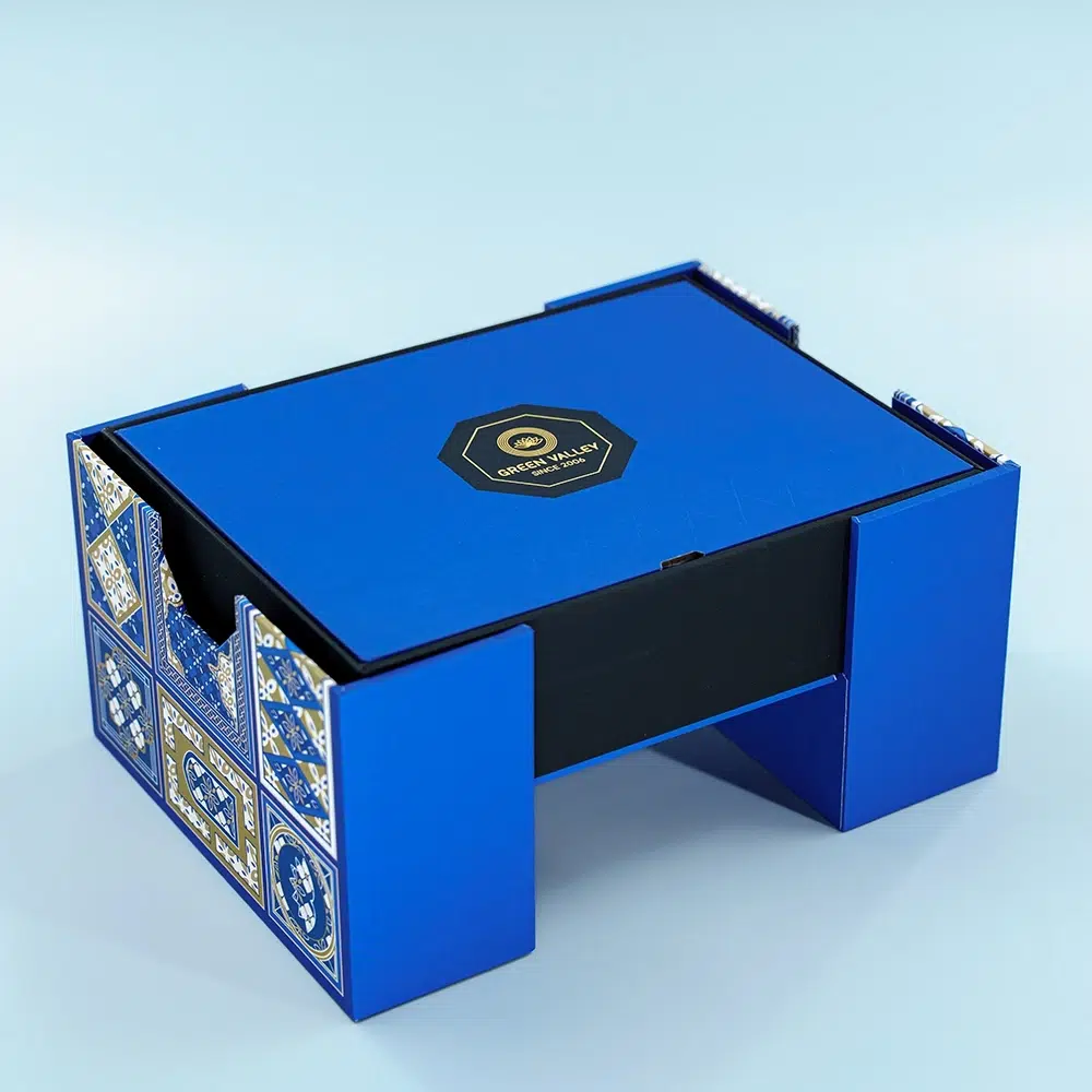Holidaypacfactory navy blue arabic style chocolate gift box packaging side construction detail