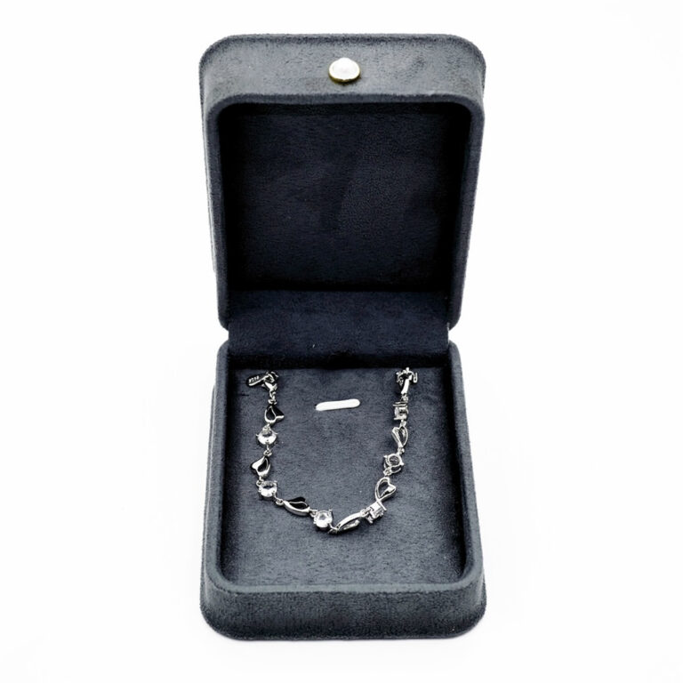 Holidaypacfactory black suede magnetic bracelet jewelry box main open view