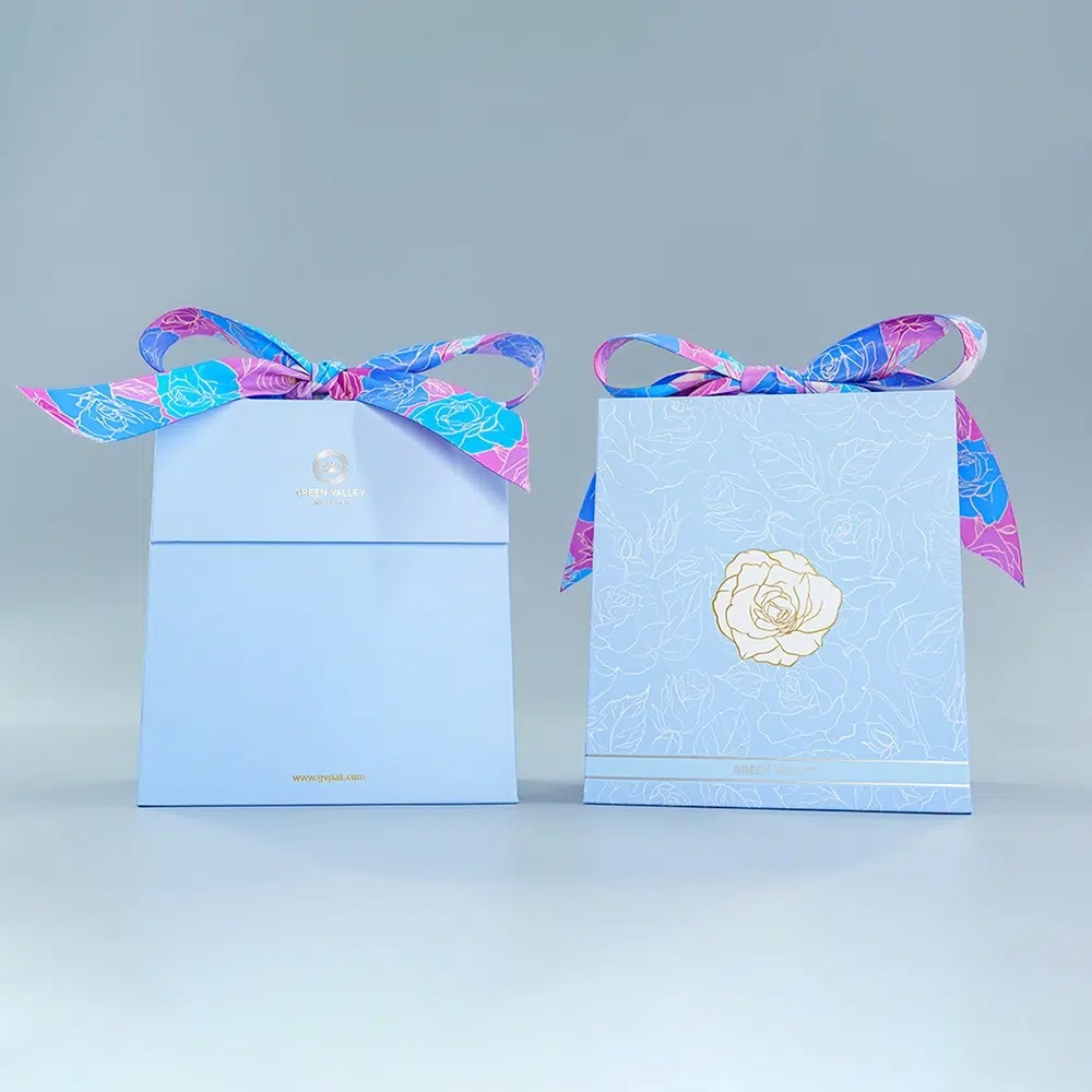 Holidaypacfactory handbag shape chocolate gift box packaging opening structure view