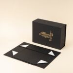 custom magnetic folding gift boxes with logo for luxury retail packaging Holidaypacfactory.cm image 1