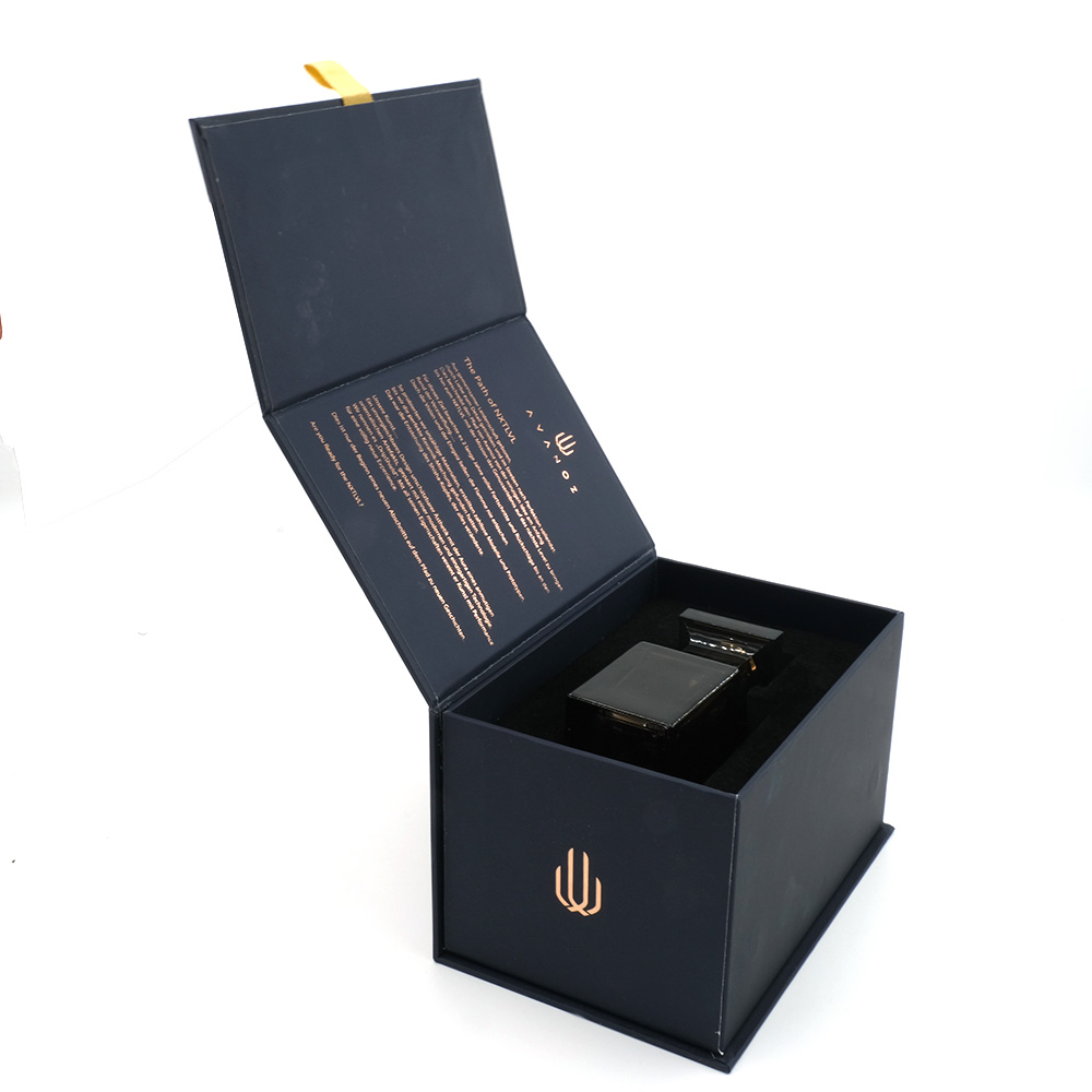 Holidaypacfactory hinged closure magnetic perfume box packaging finish detail