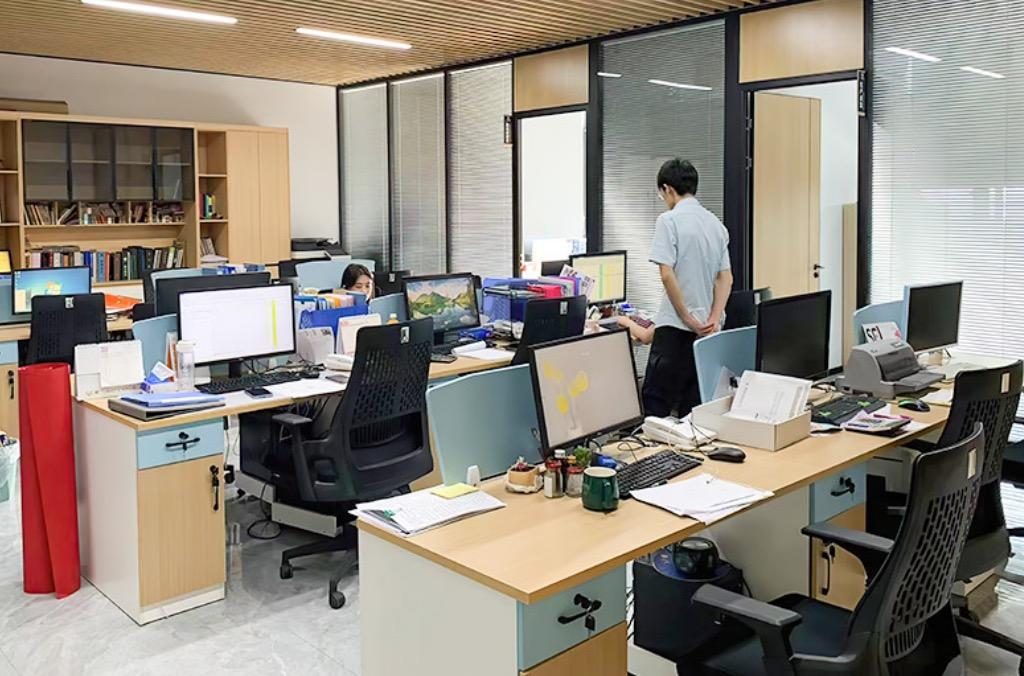 Holidaypac office showroom