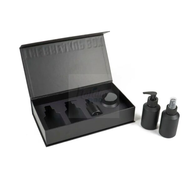 Holidaypacfactory Custom Skincare Packaging Box for Beauty Product Sets realistic full frame packaging main image