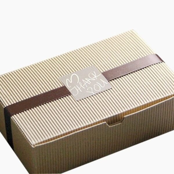 custom food paper box with clear window Holidaypacfactory image 5 for cakes, pastries, cookies, desserts, takeaway food, bakery gifts, chocolate packs and visible food retail packaging