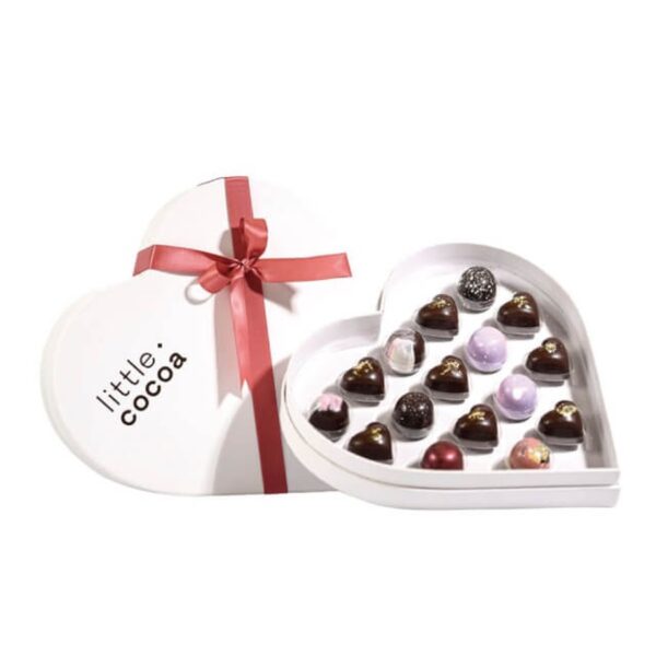 custom heart shaped rigid box Holidaypacfactory image 2 for jewelry, rings, chocolate, candy, perfume, keepsakes, wedding gifts, Valentine's gifts and boutique gift sets