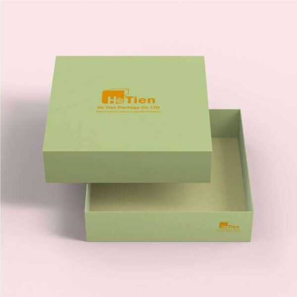 luxury lift off lid rigid box Holidaypacfactory image 4 for cosmetics, candles, tea, chocolate, apparel accessories, documents, memberships and boutique gift sets