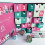Holidaypacfactory Christmas 25 day paper magnet advent calendar gift box full canvas product image 2
