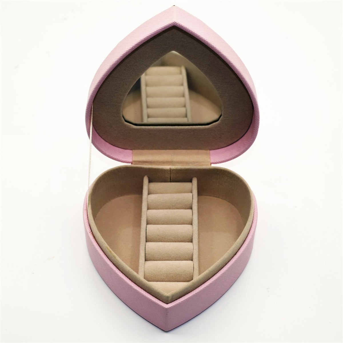 Holidaypacfactory pink heart shaped leather ring box packaging side and edge detail