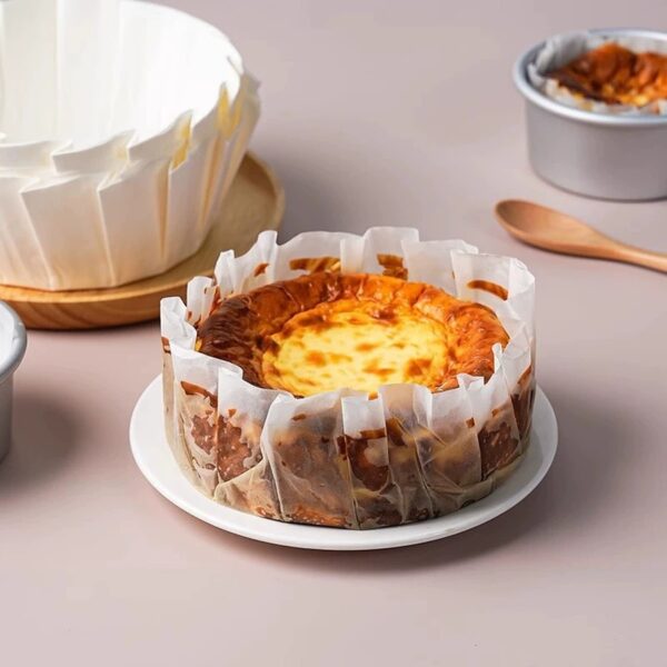 preformed Basque cheesecake baking paper liners Holidaypacfactory main image