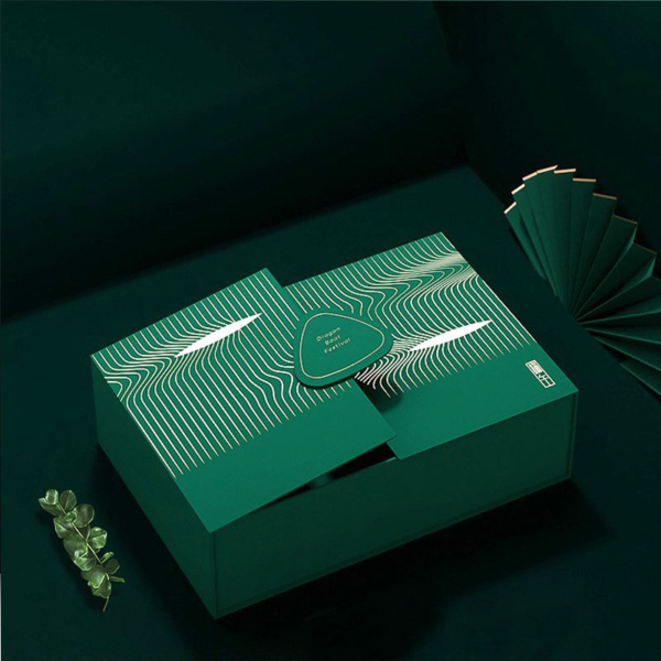 custom magnetic gift box packaging Holidaypacfactory