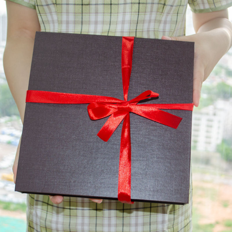 custom candy chocolate gift box with red ribbon Holidaypacfactory