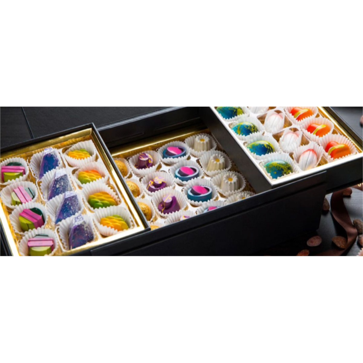 luxury rigid chocolate box tray insert detail Holidaypacfactory