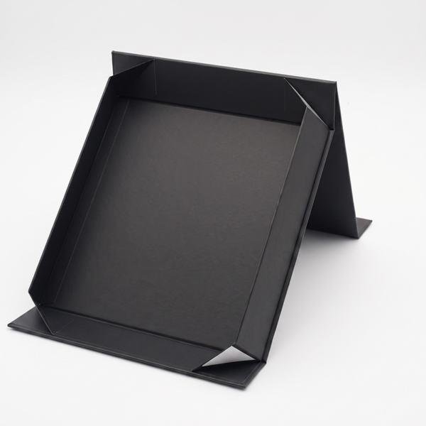 black hinged sushi packaging box interior tray detail Holidaypacfactory